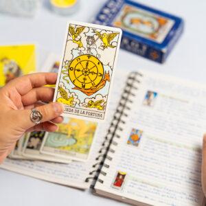 Kit de Tarot Terapéutico para el autoconocimiento con Mapas del Alma y Guía de Preguntas para el Tarot de Bea Coronel
